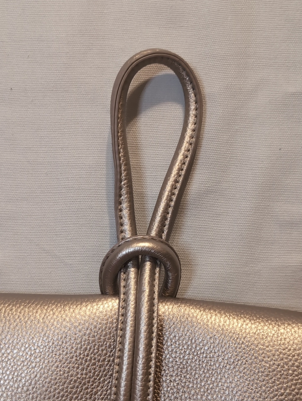 Chantecaille Metallic Rose Gold Wristlet Clutch Bag - Picture 4 of 5